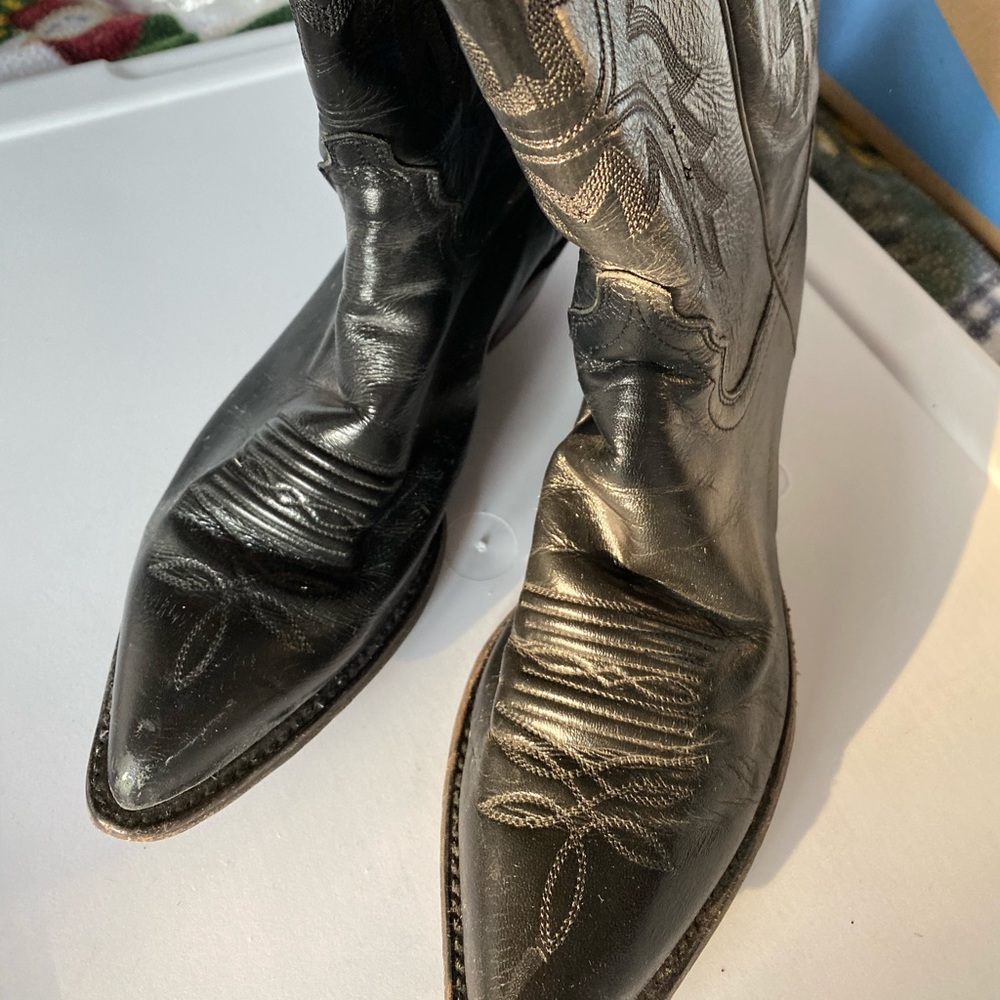 Black Justin boots